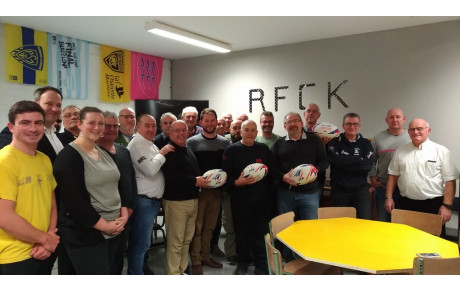 Cérémonie de remise des ballons offerts par la FFR aux clubs du Finistère